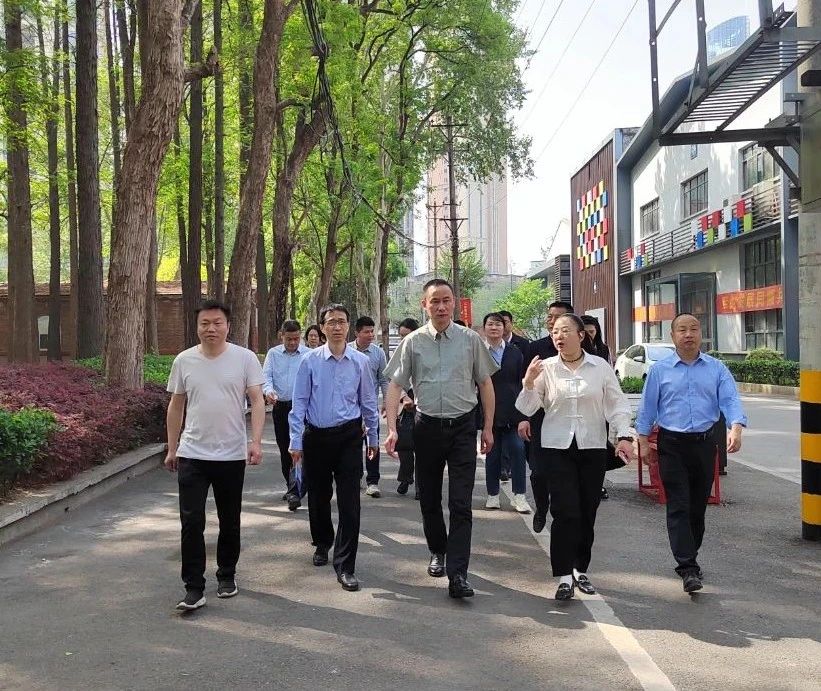 园区动态 | 武汉市退役军人事务局局长陈鹏一行调研三新军创园地